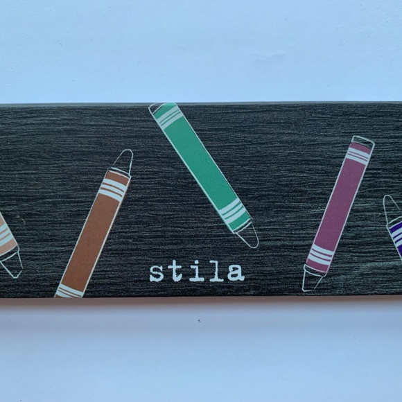 Stila Eyeshadow Palette - Picture 2 of 2